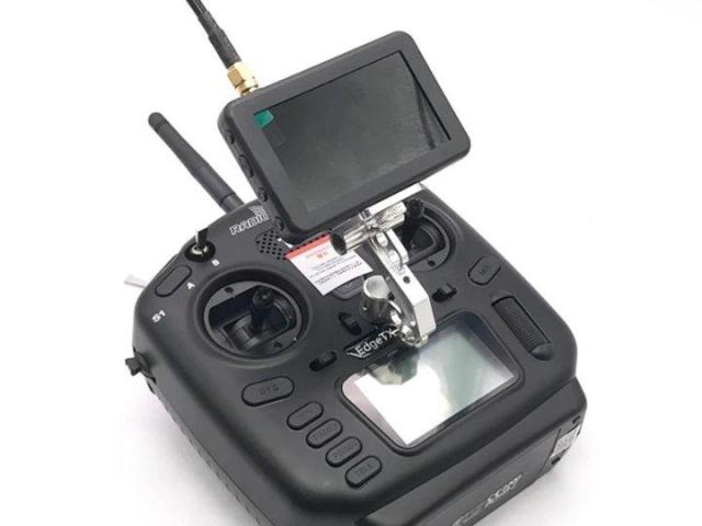 Кронштейн під монітор