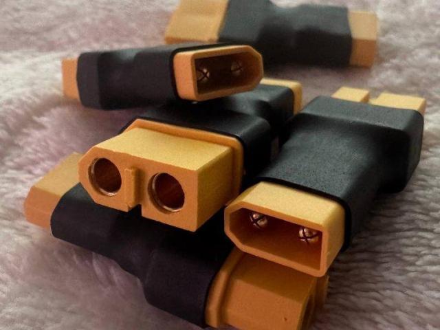 Перехідник адаптер xt60 -xt30