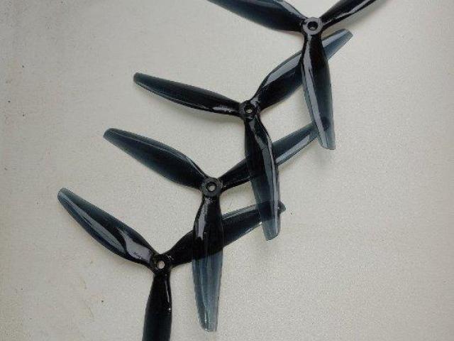 Пропелери копія Hqprop 7/4/3, 7040