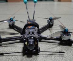 Дрон 5 з цифровою системою Walksnail Avatar Pro Kit 32 ГБ на 2 антени