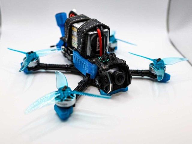 FPV дрон 3,5 дюйми аналог 2,5w