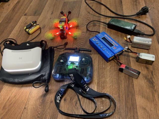 Готовий FPV сет: 3дюйми фрістайл дрон Walksnail + шолом + апаратура