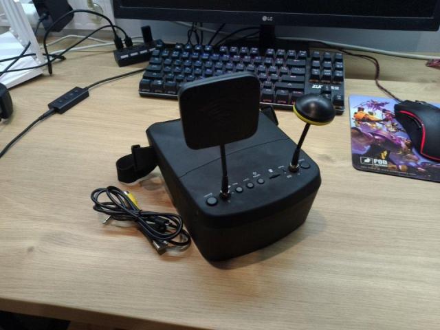 fpv шолом eachine EV800D