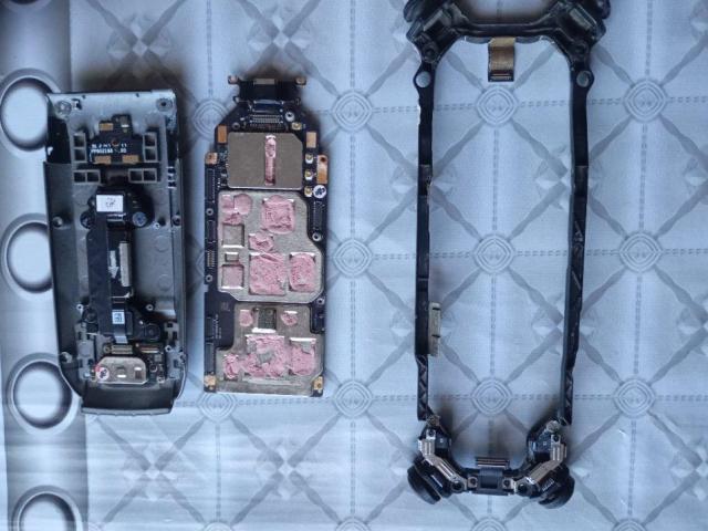 Материнська плата з мавіка 3е