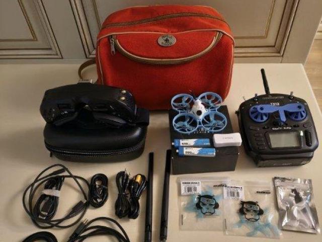 Комплект FPV (дрон, пульт, окуляри)